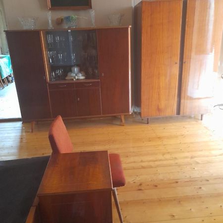 Levani'S Guesthouse Зугдиди Екстериор снимка
