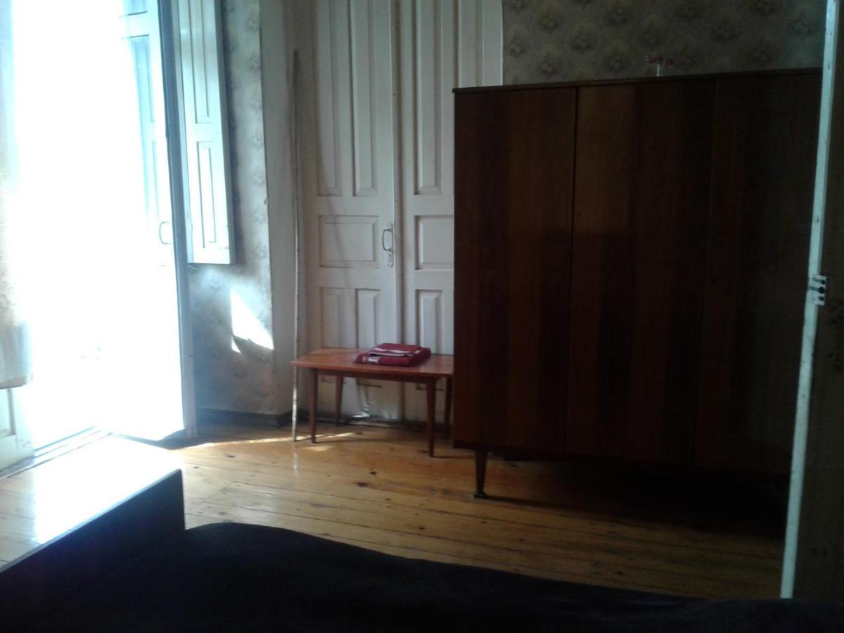 Levani'S Guesthouse Зугдиди Екстериор снимка
