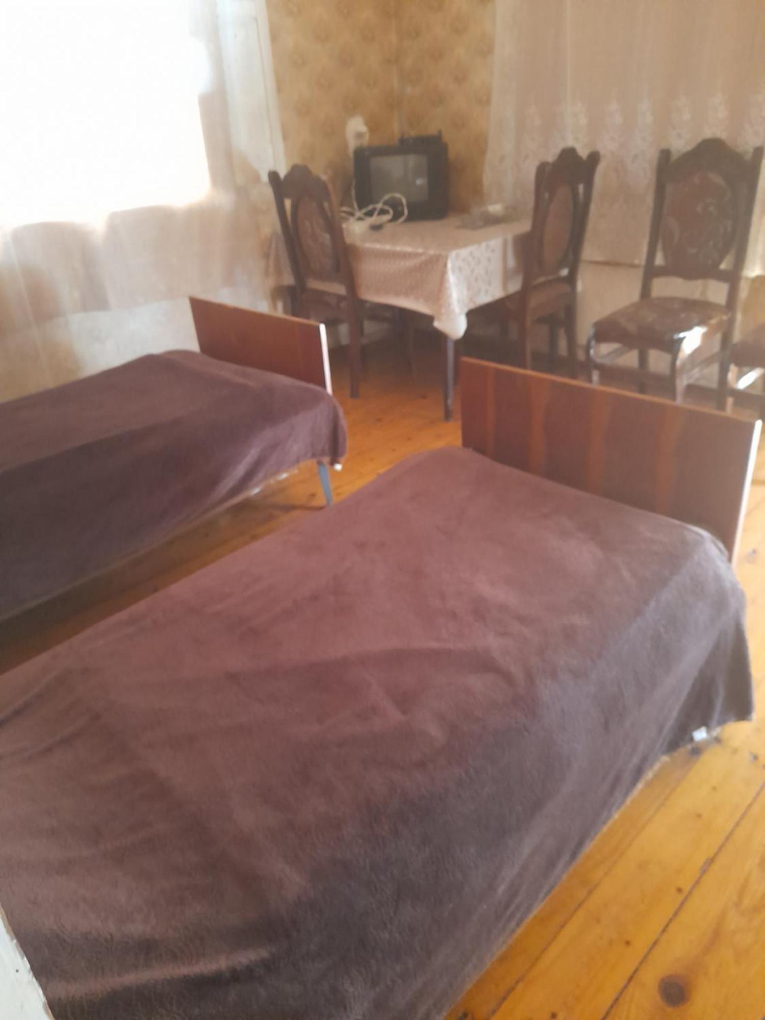 Levani'S Guesthouse Зугдиди Екстериор снимка