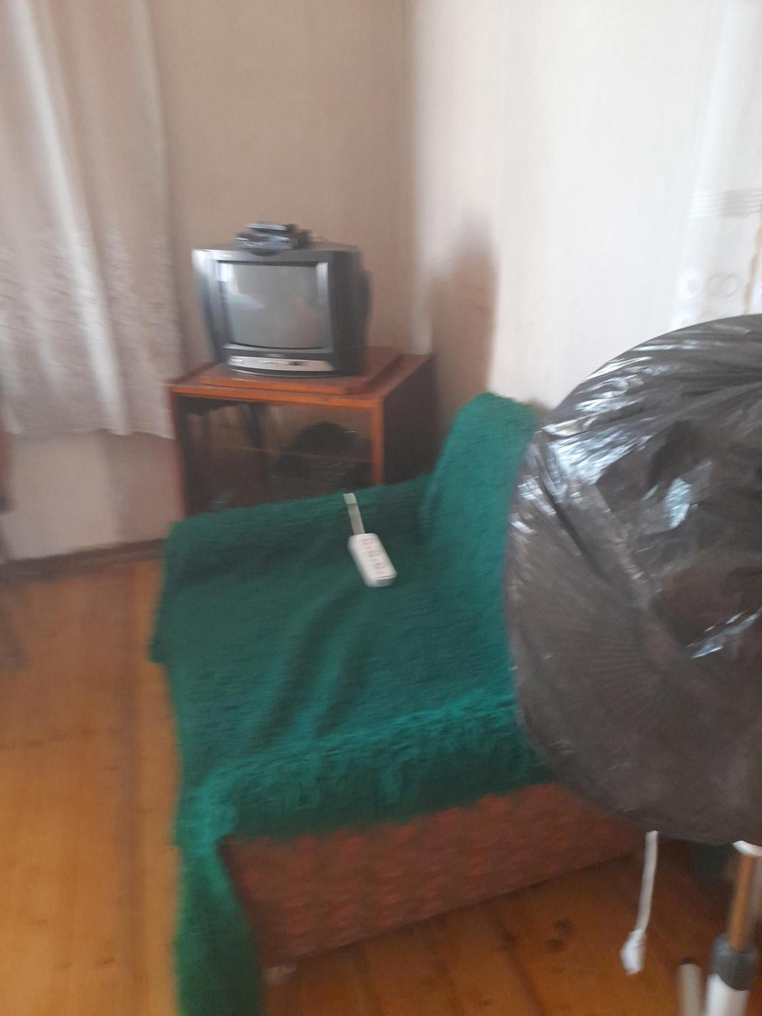 Levani'S Guesthouse Зугдиди Екстериор снимка